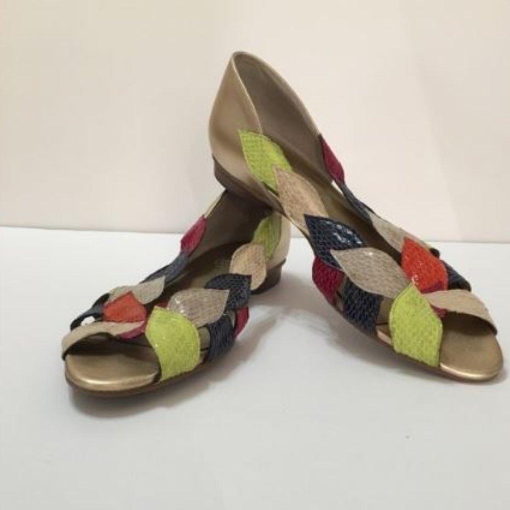 Vintage multicolor leaf Van Eli flats